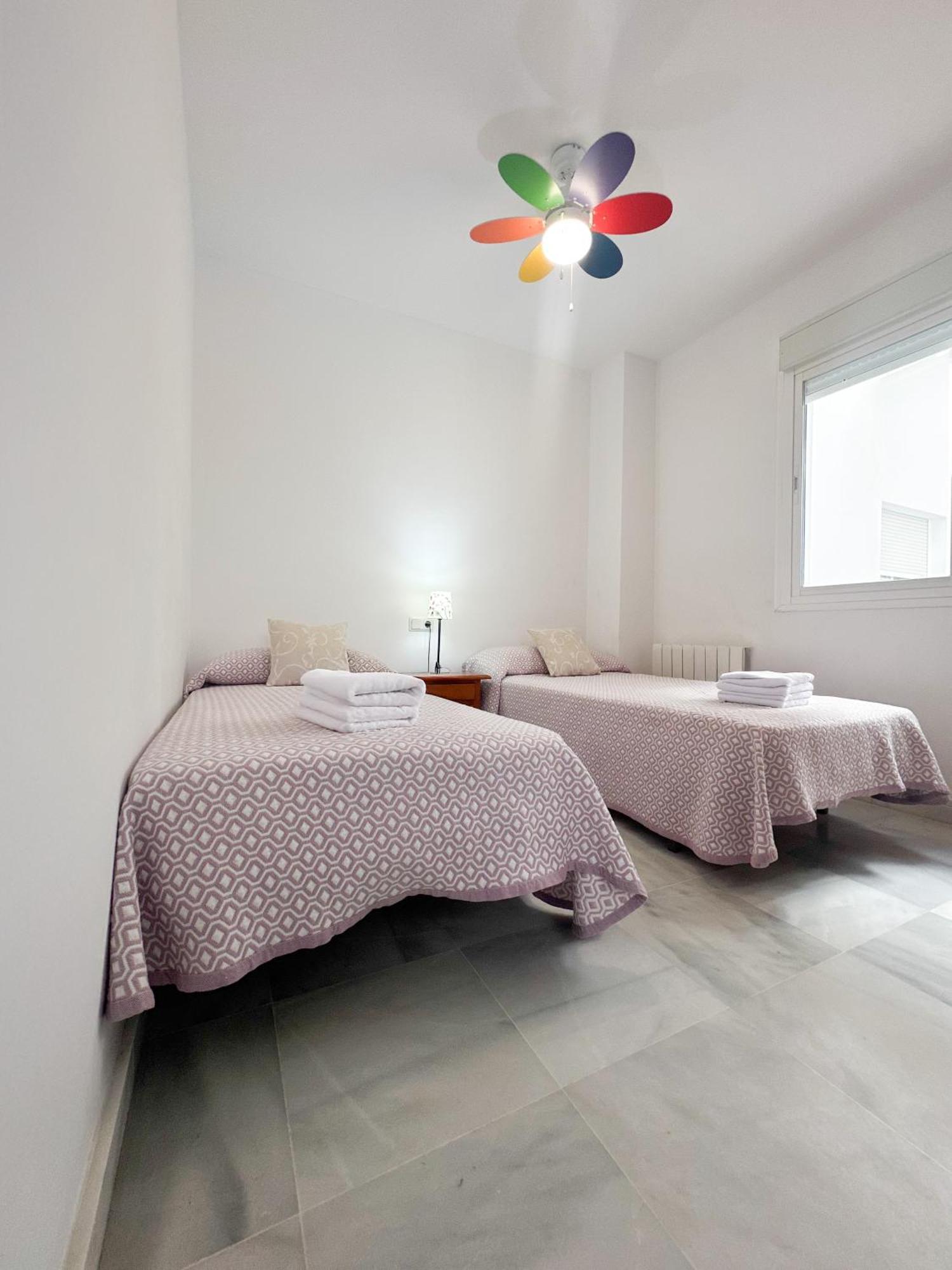 Apartamento Aguamarina 4B Primera Linea De Playa Estepona Extérieur photo